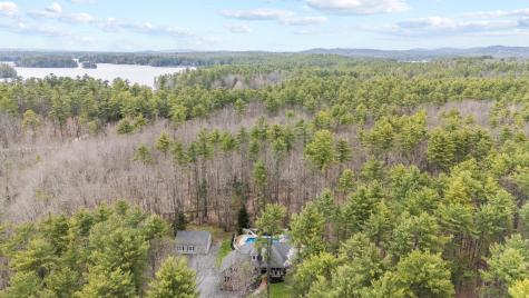 23 Casselton Road Raymond ME 04071