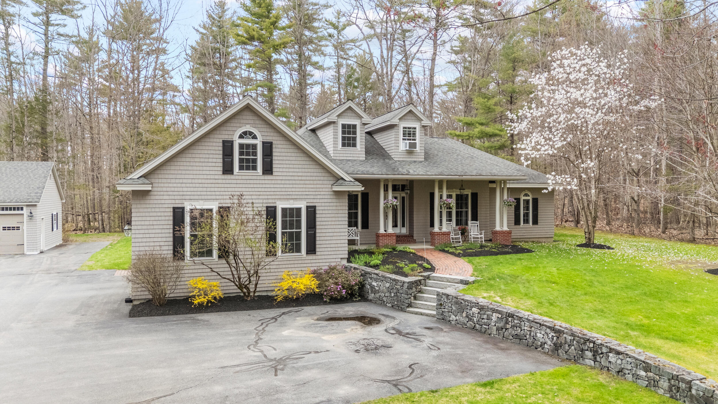23 Casselton Road Raymond ME 04071