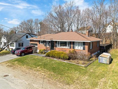 6 Victor Terrace Winslow ME 04901