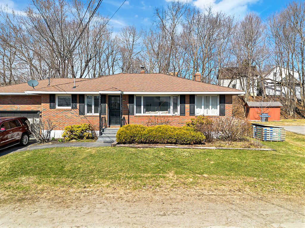 6 Victor Terrace Winslow ME 04901