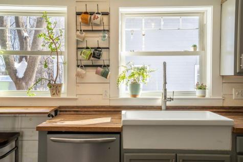 89 Whitney Street Auburn ME 04210