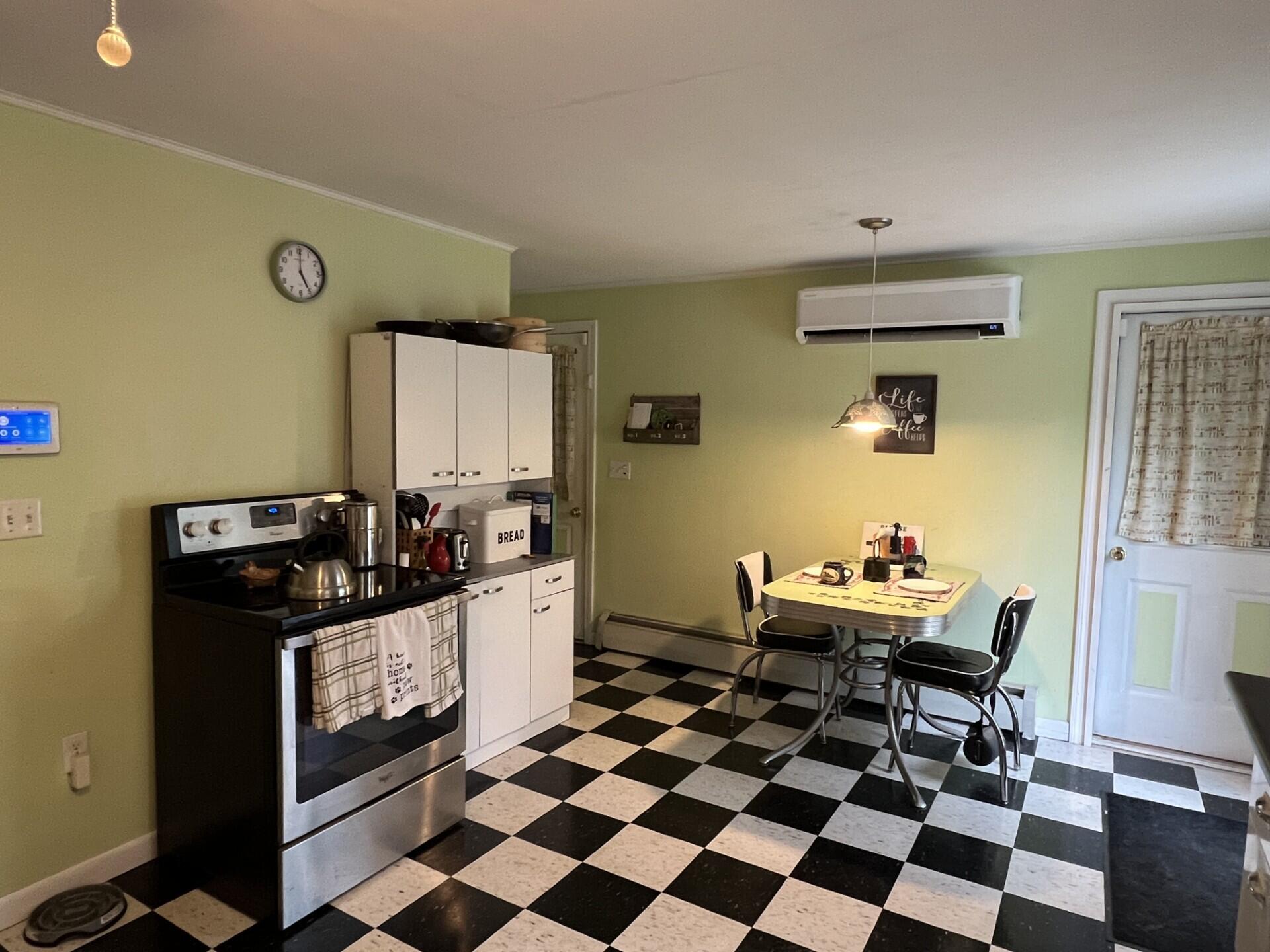 701 Crescent Avenue Rumford ME 04276