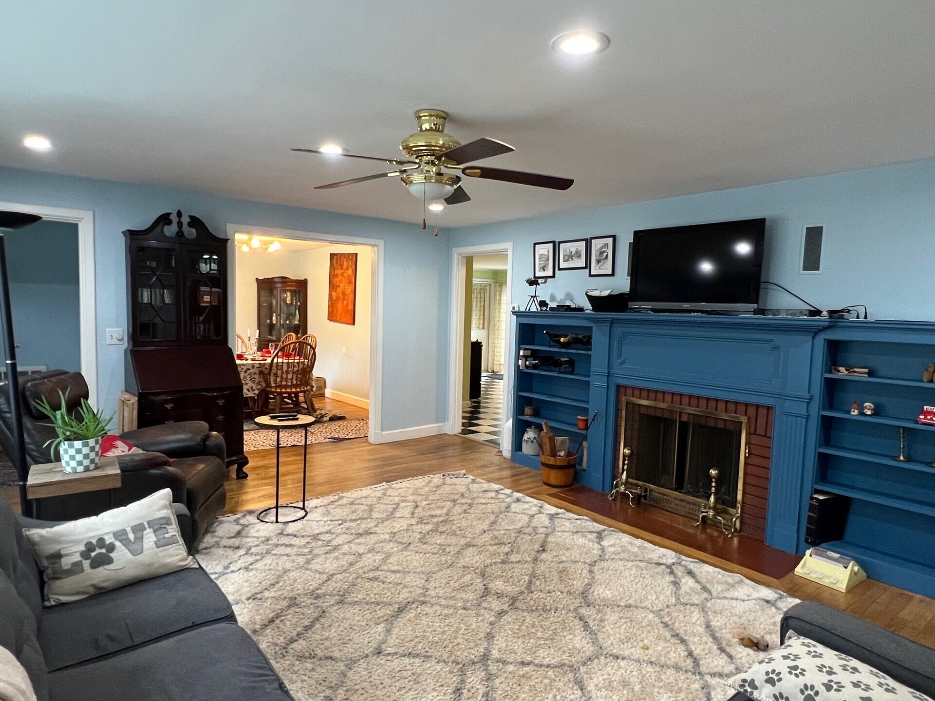 701 Crescent Avenue Rumford ME 04276