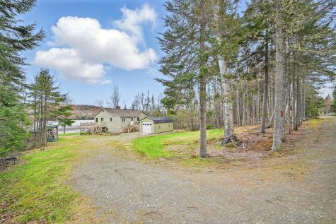 17 Kokadjo North Road Frenchtown Twp ME 04441