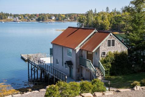 17 Bayberry Lane Tremont ME 04612