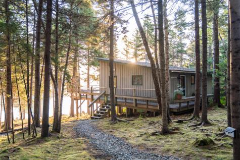 17 Bayberry Lane Tremont ME 04612