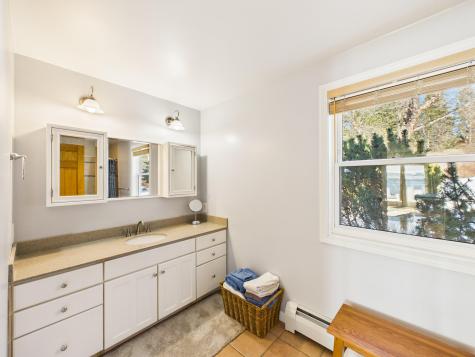 1 Mussel Ridge Lane Owls Head ME 04854