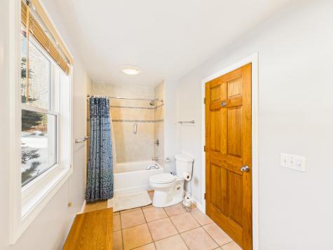 1 Mussel Ridge Lane Owls Head ME 04854