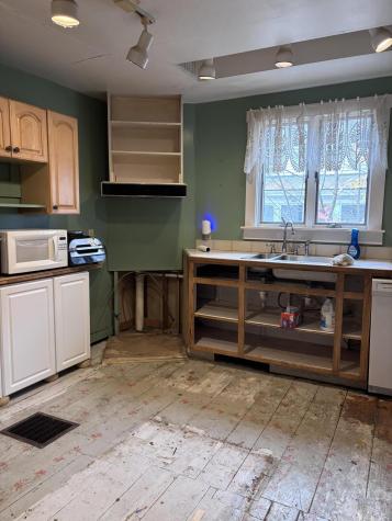 17 Twombley Road Sanford ME 04073