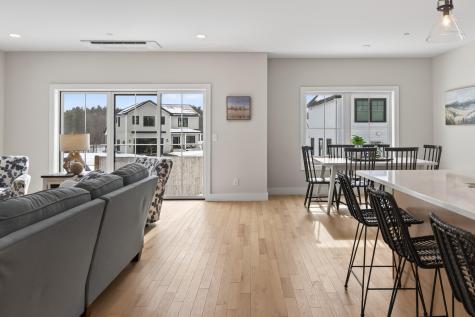 101 Owl's Nest Road Portland ME 04102