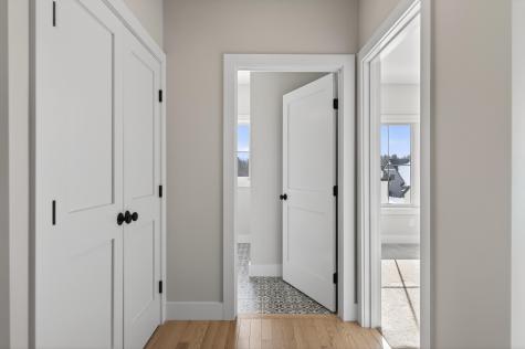 101 Owl's Nest Road Portland ME 04102