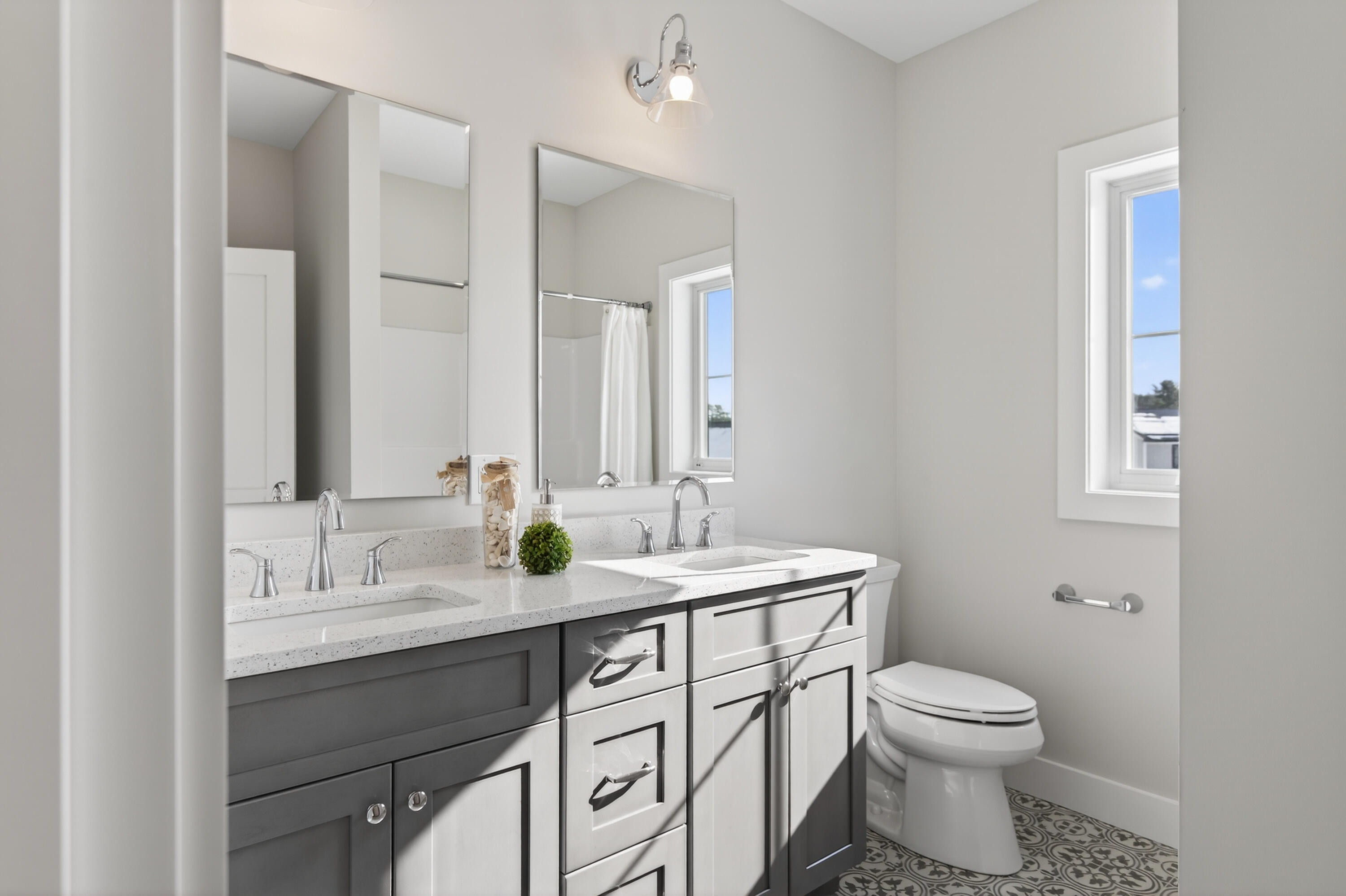 101 Owl's Nest Road Portland ME 04102