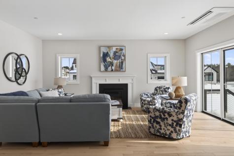 101 Owl's Nest Road Portland ME 04102