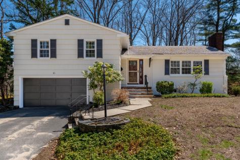 61 Stonybrook Road Cape Elizabeth ME 04107