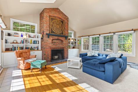 28 Oak Hill Drive New Gloucester ME 04260