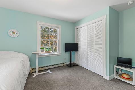 28 Oak Hill Drive New Gloucester ME 04260