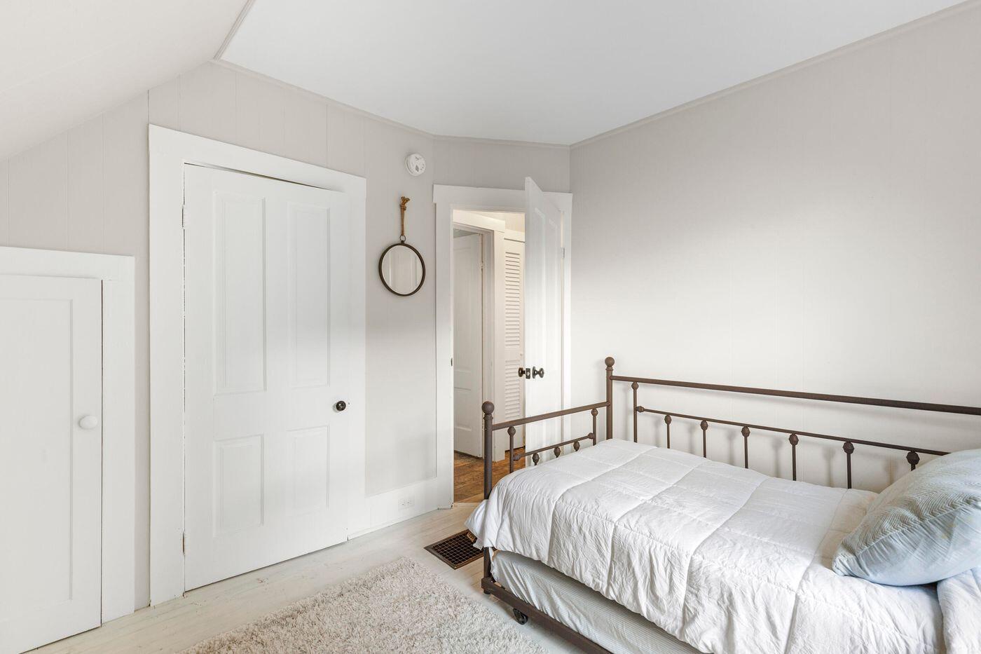 9 Chestnut Hill Street Camden ME 04843