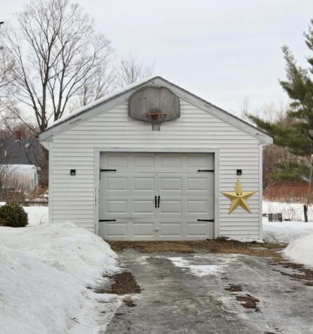 8 Edes Avenue Dover-foxcroft ME 04426