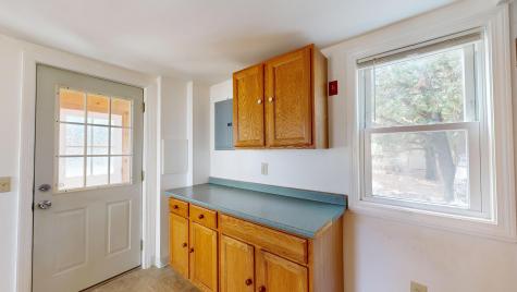 537 Riverside Drive Auburn ME 04210