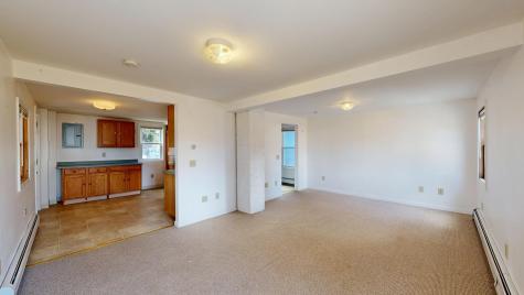 537 Riverside Drive Auburn ME 04210