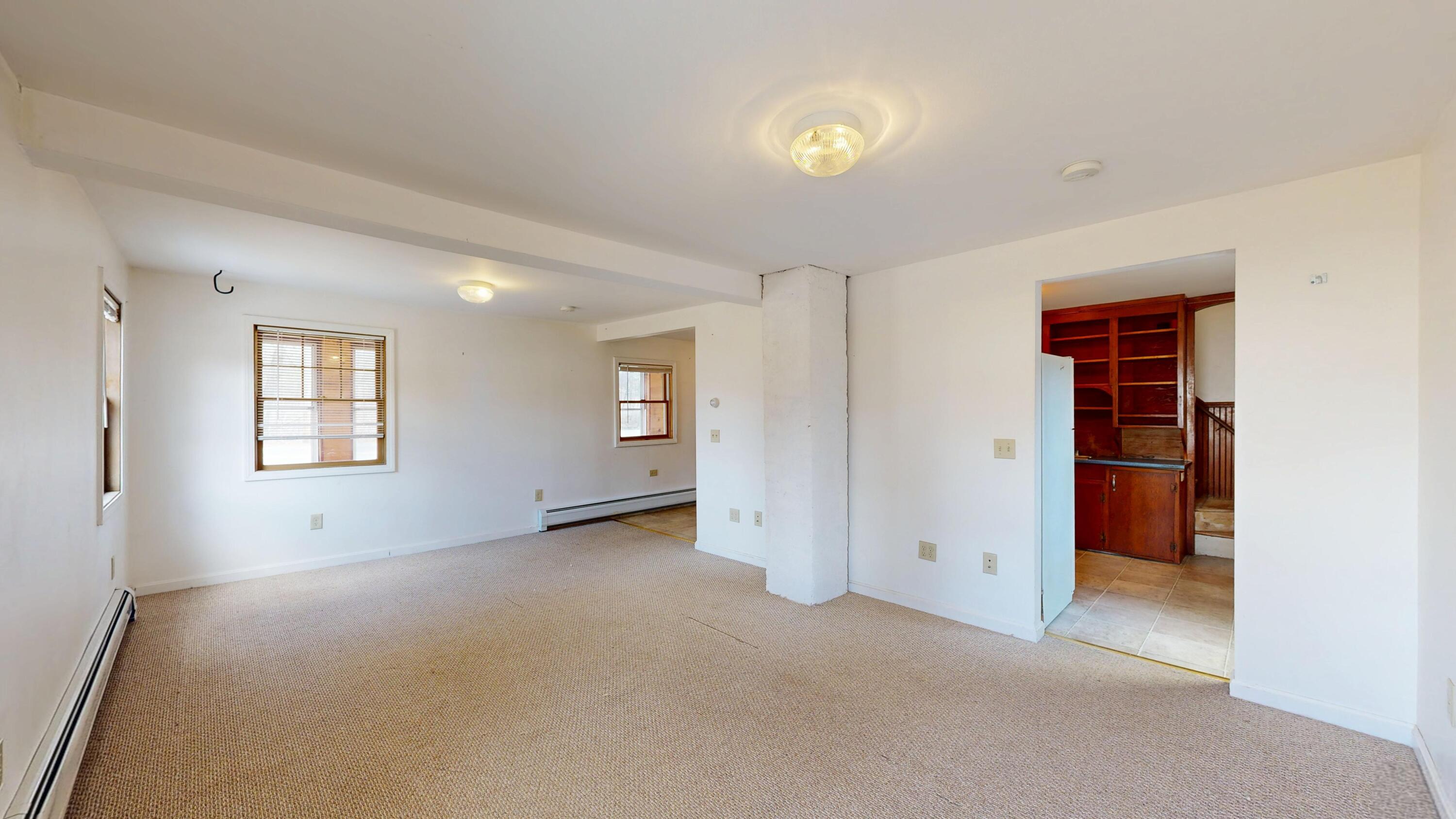 537 Riverside Drive Auburn ME 04210