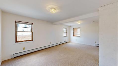 537 Riverside Drive Auburn ME 04210