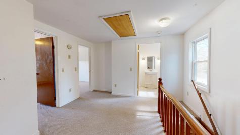 537 Riverside Drive Auburn ME 04210