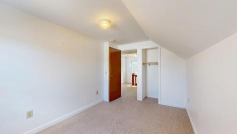 537 Riverside Drive Auburn ME 04210