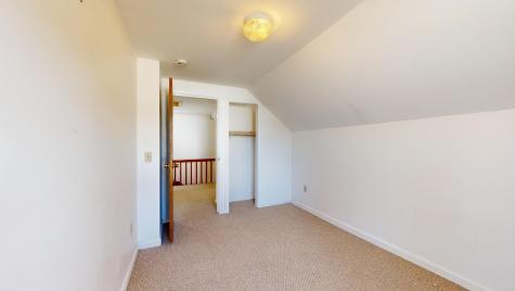 537 Riverside Drive Auburn ME 04210