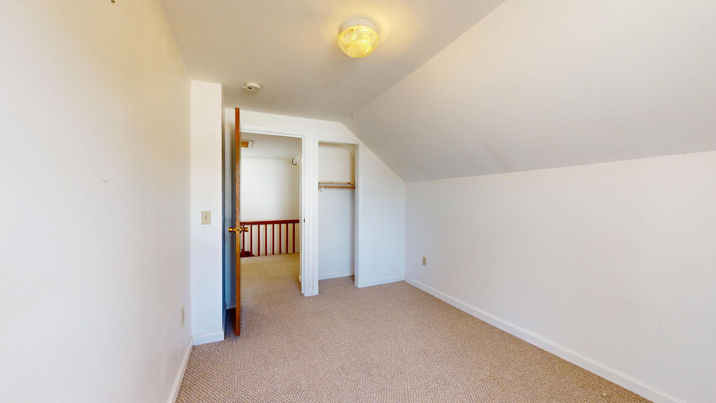 537 Riverside Drive Auburn ME 04210