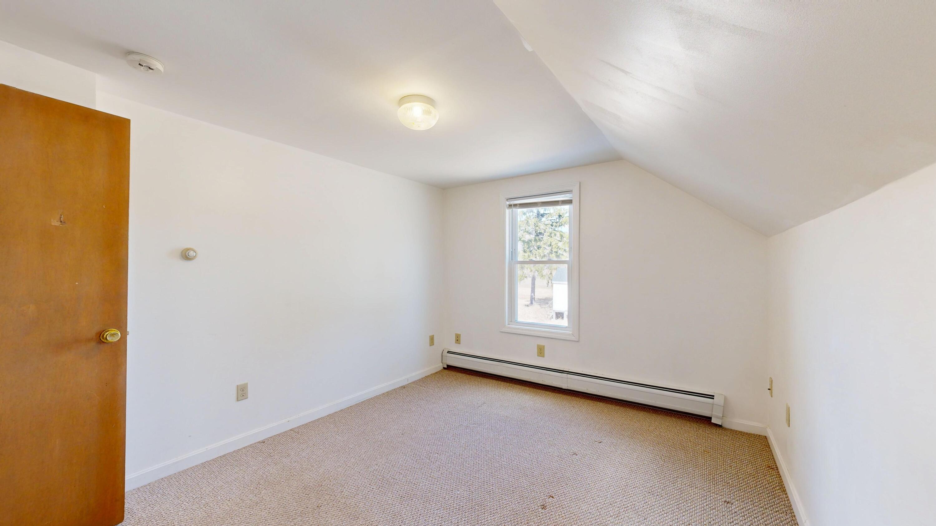 537 Riverside Drive Auburn ME 04210