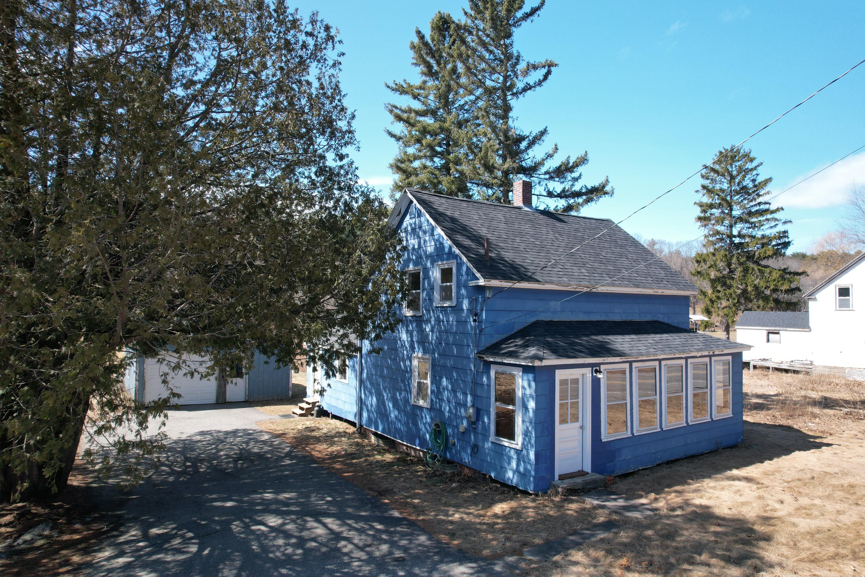 537 Riverside Drive Auburn ME 04210