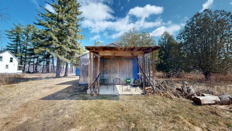 537 Riverside Drive Auburn ME 04210