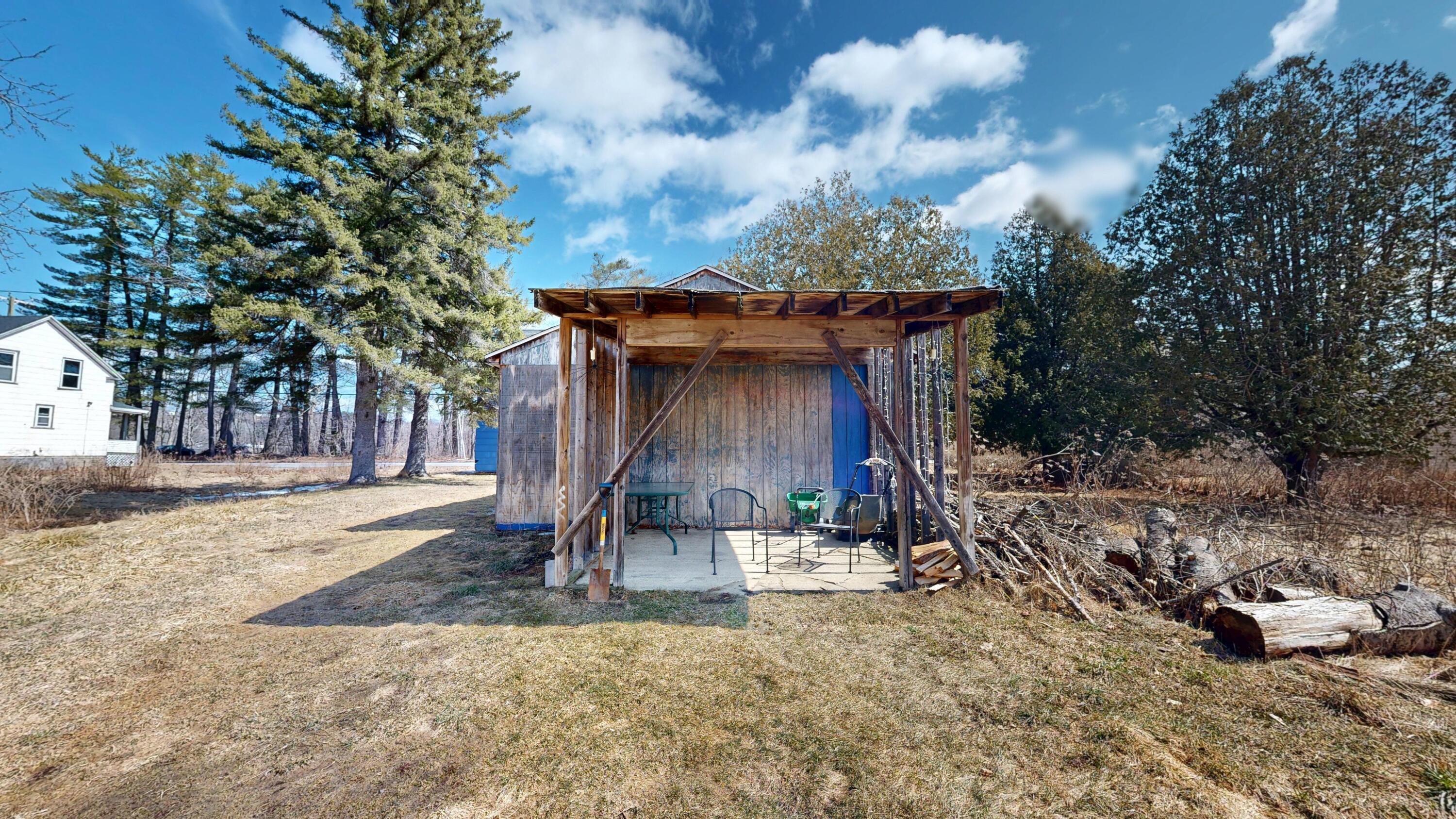 537 Riverside Drive Auburn ME 04210