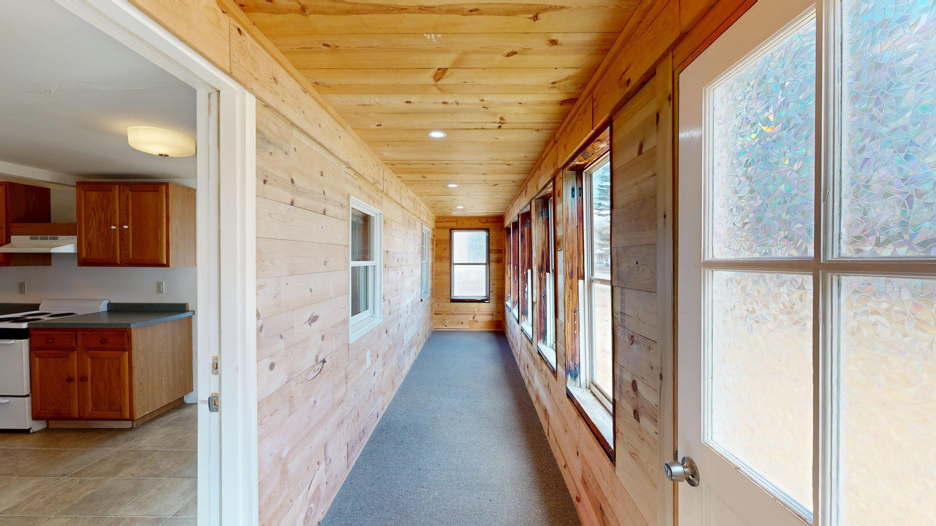 537 Riverside Drive Auburn ME 04210