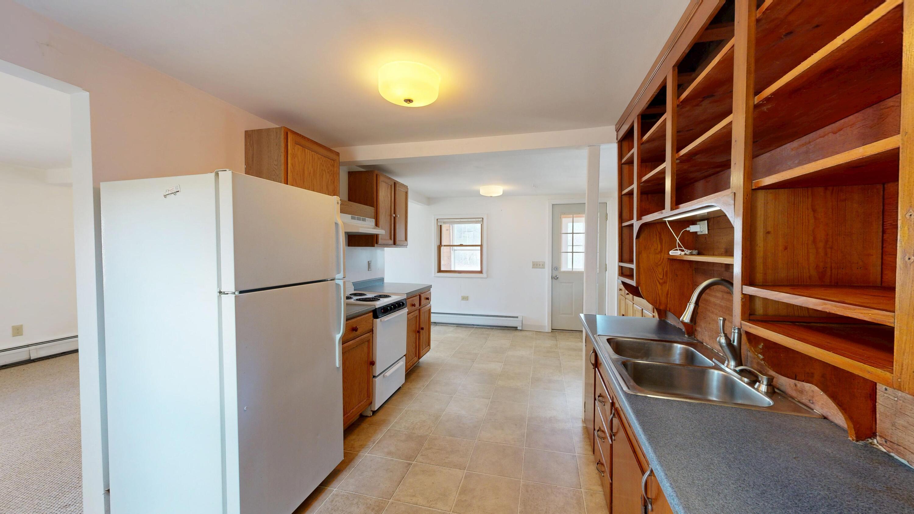 537 Riverside Drive Auburn ME 04210