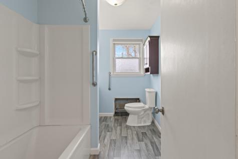 50 Loring Avenue Auburn ME 04210