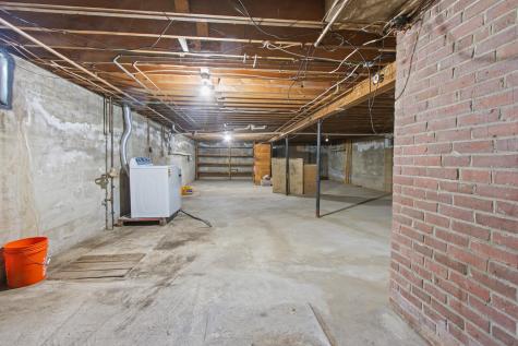 50 Loring Avenue Auburn ME 04210