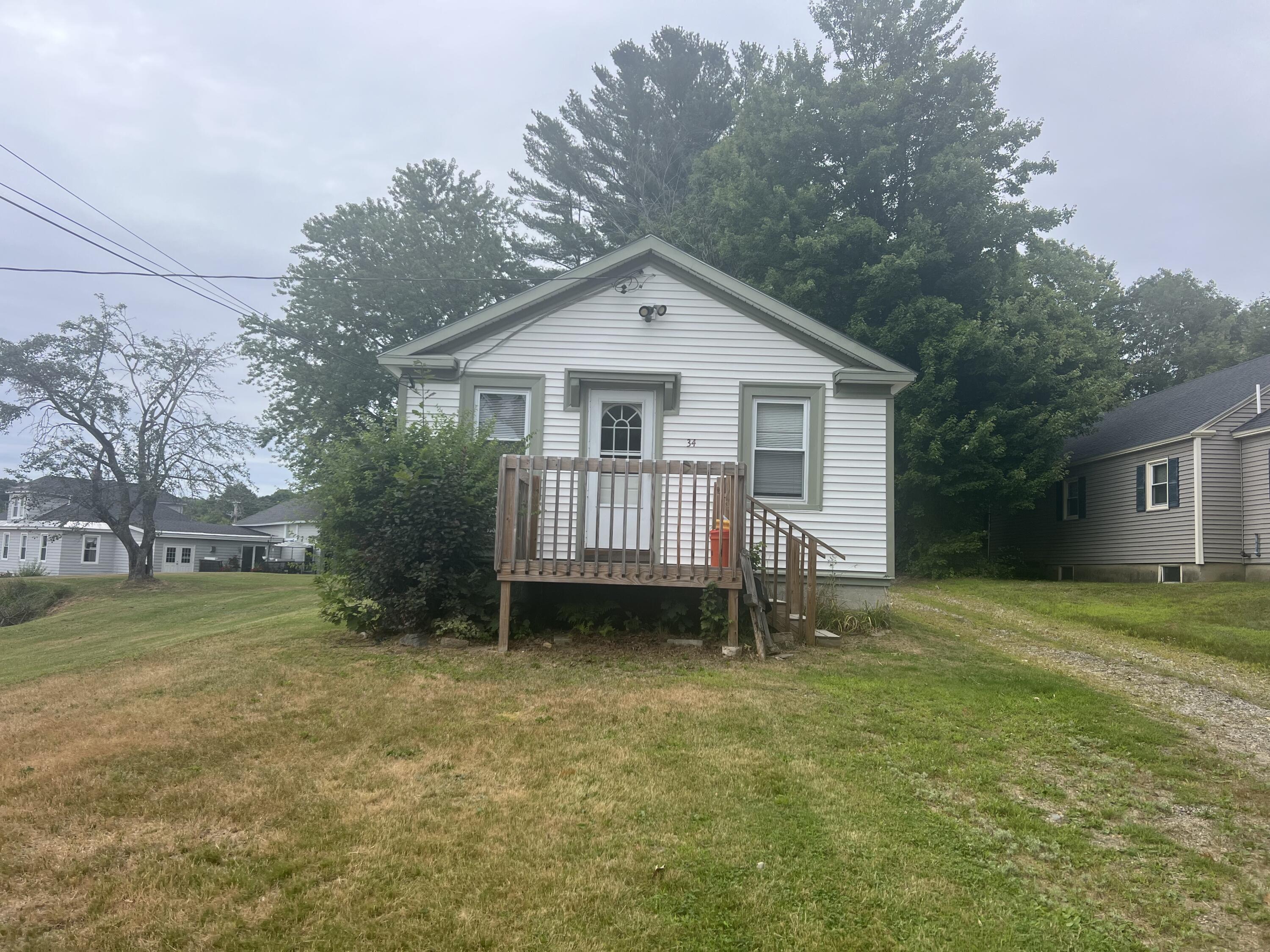 34 Pride Road Auburn ME 04210