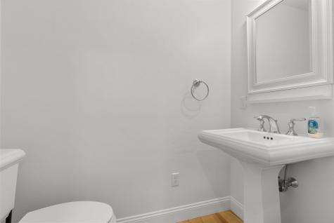 19 Jeanne Court Portland ME 04102