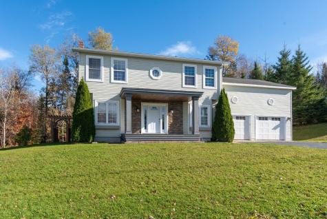 282 19th Avenue Madawaska ME 04756