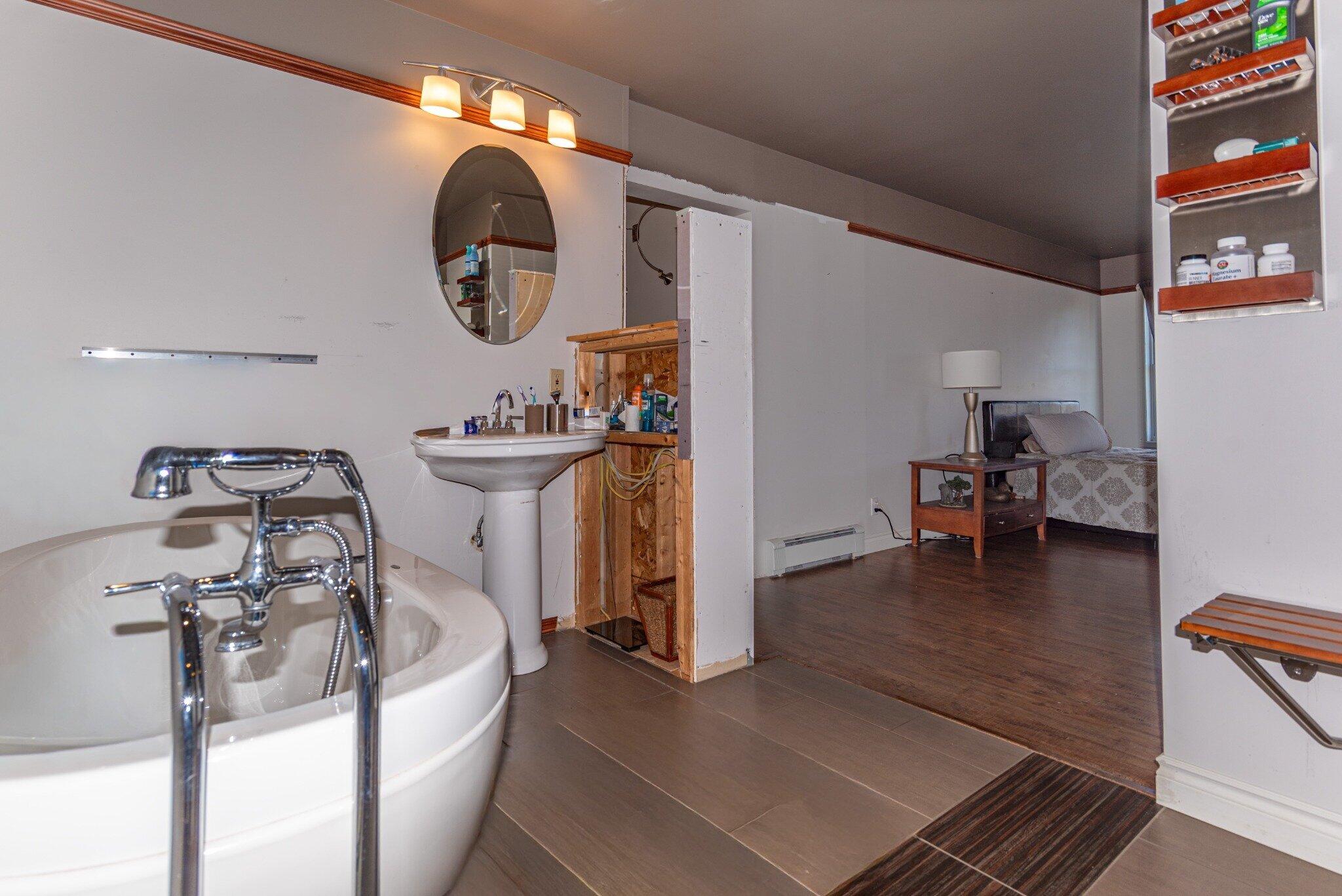 282 19th Avenue Madawaska ME 04756