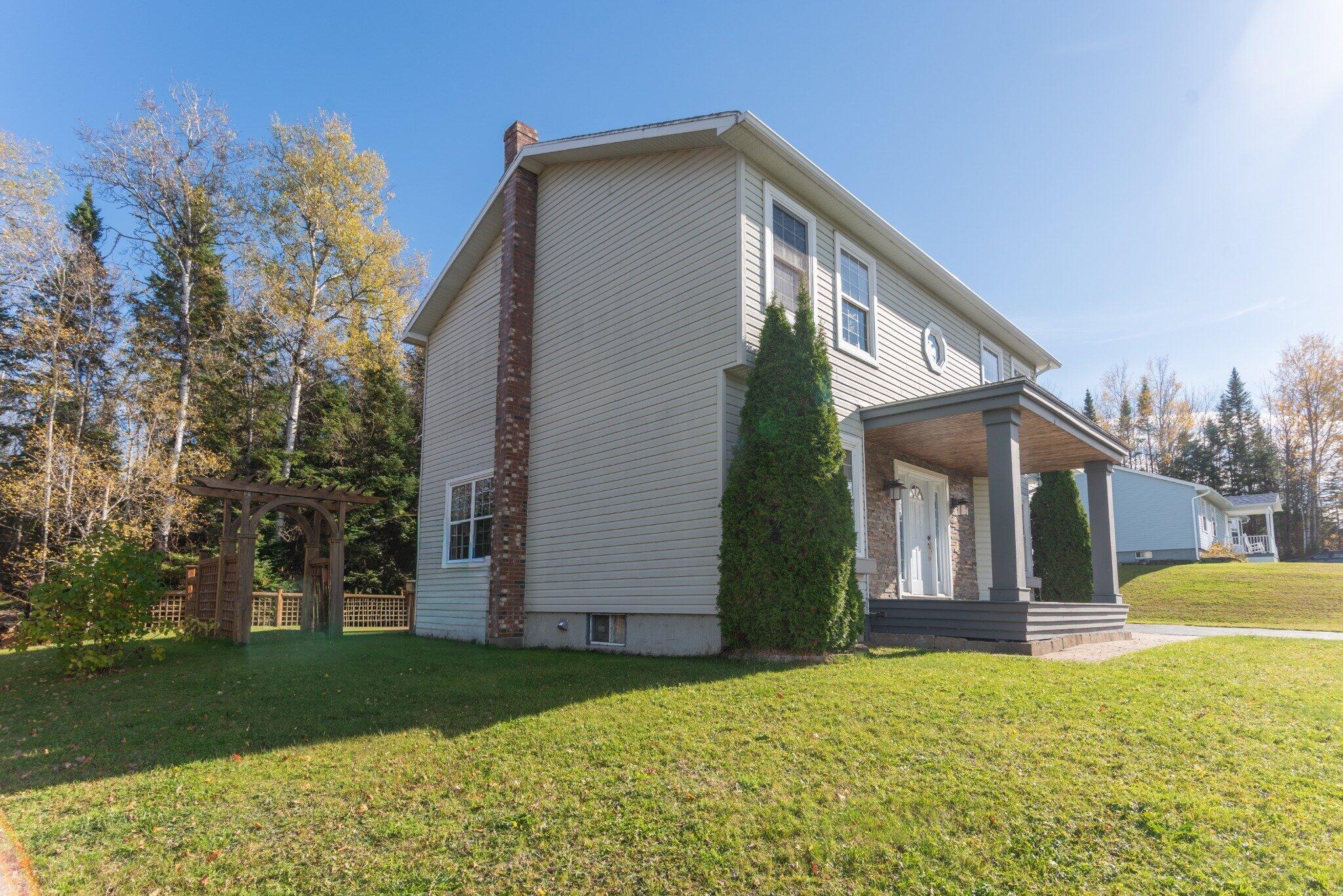 282 19th Avenue Madawaska ME 04756
