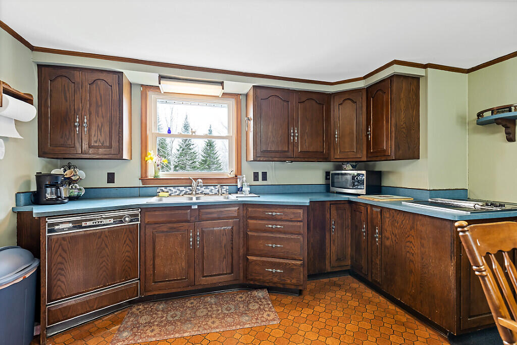 703 Hallowell Road Chelsea ME 04330