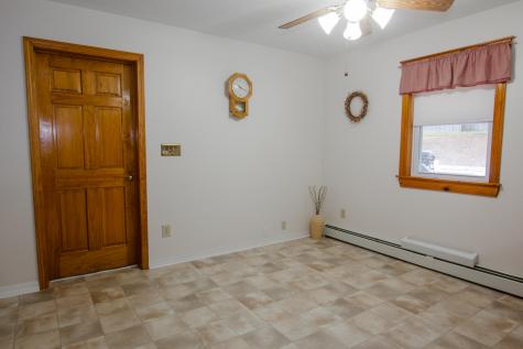 85 Glendale Avenue Auburn ME 04210