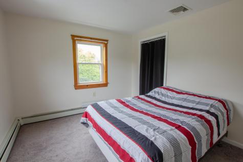 85 Glendale Avenue Auburn ME 04210