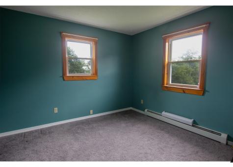 85 Glendale Avenue Auburn ME 04210