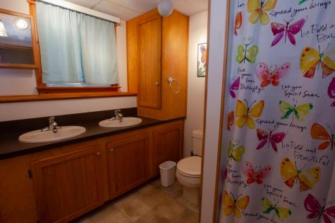85 Glendale Avenue Auburn ME 04210