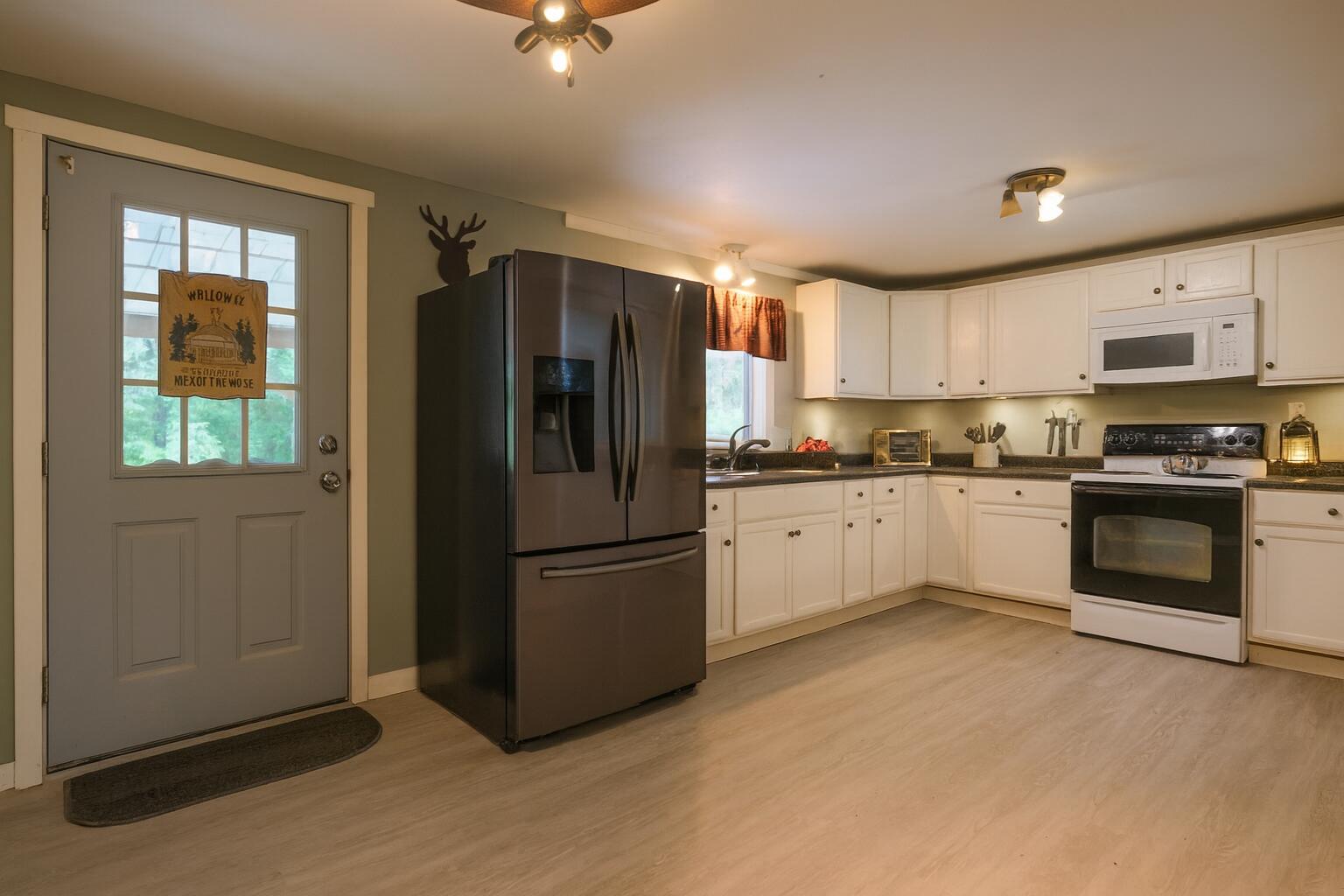 21 Dillon Road Harrison ME 04040