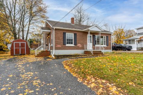 14 Enfield Street Auburn ME 04210